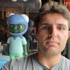 Meet your Posher, Eric